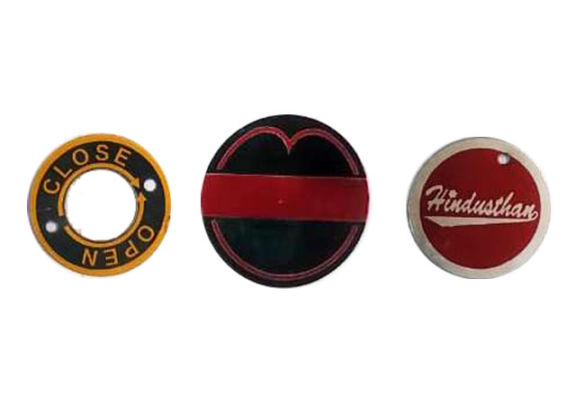 Eastern Metal Labels Mfg. Co. - Metal Name Plates Manufacturer In Kolkata, Aluminium Anodized Name Plates Manufacturer In Kolkata, Stainless Steel Name Plates Manufacturer In Kolkata, Metal Labels Manufacturer In Kolkata